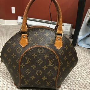 Louis Vuitton Purse